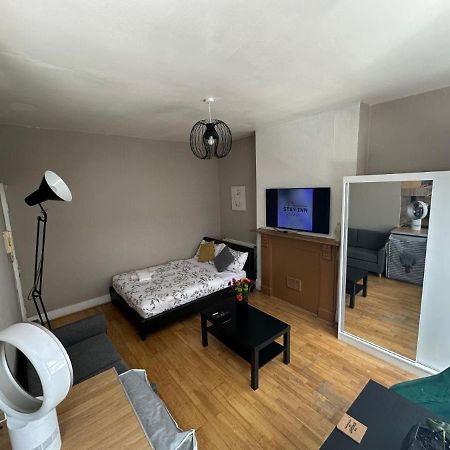 Stay Inn Studio'S Londra Esterno foto